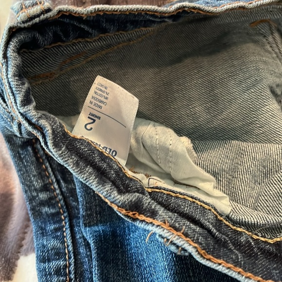 Old navy the sweetheart jeans size 2. - Picture 4 of 4
